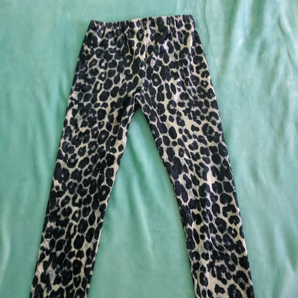 Capris - Picture 2 of 2